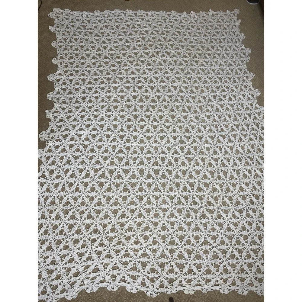Vintage Handmade Crochet‎ Doily Tablecloth Bedspread Ecru Off White Twin 80